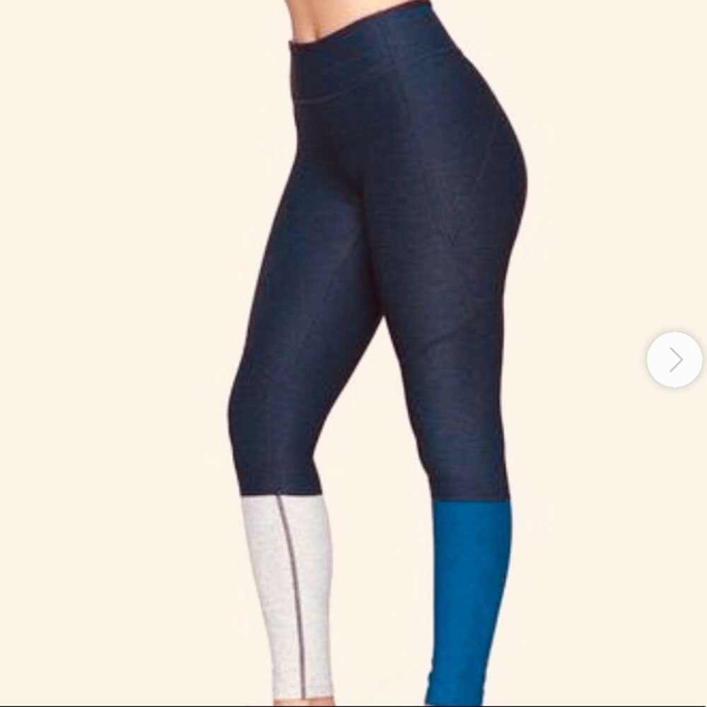 Outdoor Voices - size small leggings
